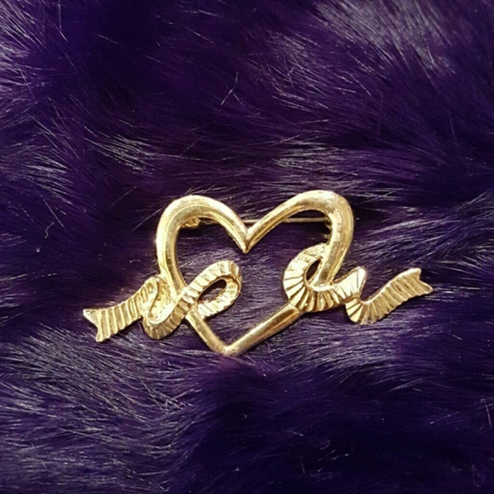 VINTAGE DOUBLE RIBBON HEART BROOCH